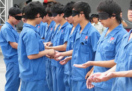 盲人摸象